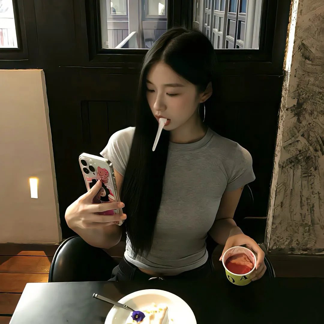 相逢何必曾相识